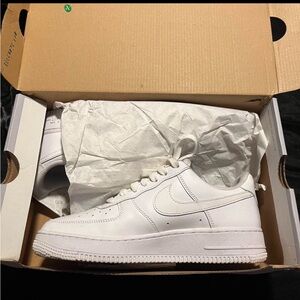 Nike Air Force 1
